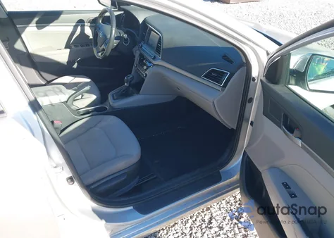 2018 Hyundai Elantra Value Edition z USA, uszkodzony, nr VIN KMHD84LF2JU613650